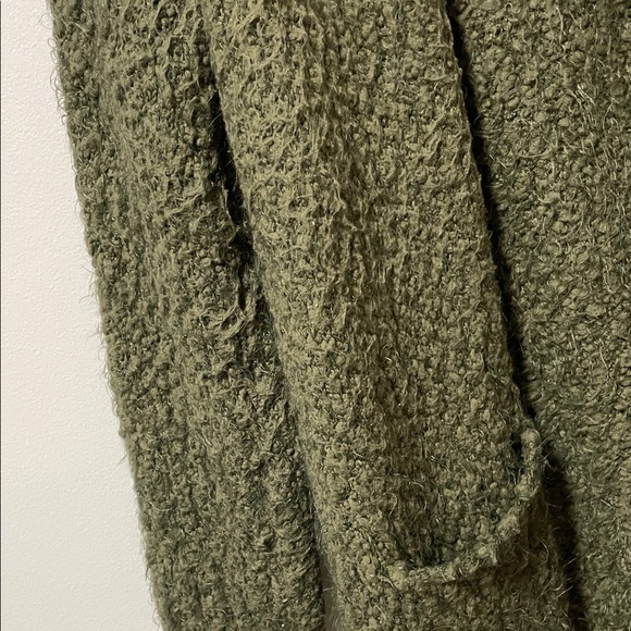 Altar'd State Forest Moss Fuzzy Green Cardigan the grinch vibe christmas - Picture 11 of 14